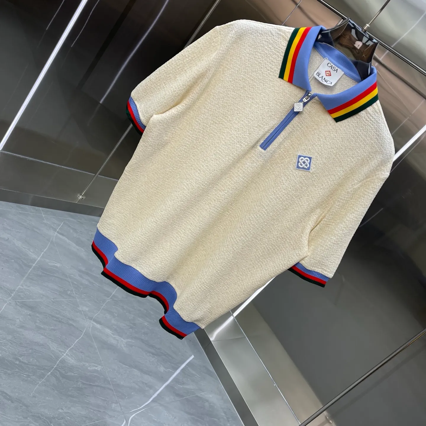 New Arrival Casablanca Casablanca POLOClassic Series is made of high-definition fabrics that will not shrink or fade. Comfortable to the touch, cool and breathable, the texture is super strong and a must-have for fashionable men and women. Exclusively available in In Stock! Color: Apricot Blue Size: M L XL XXL